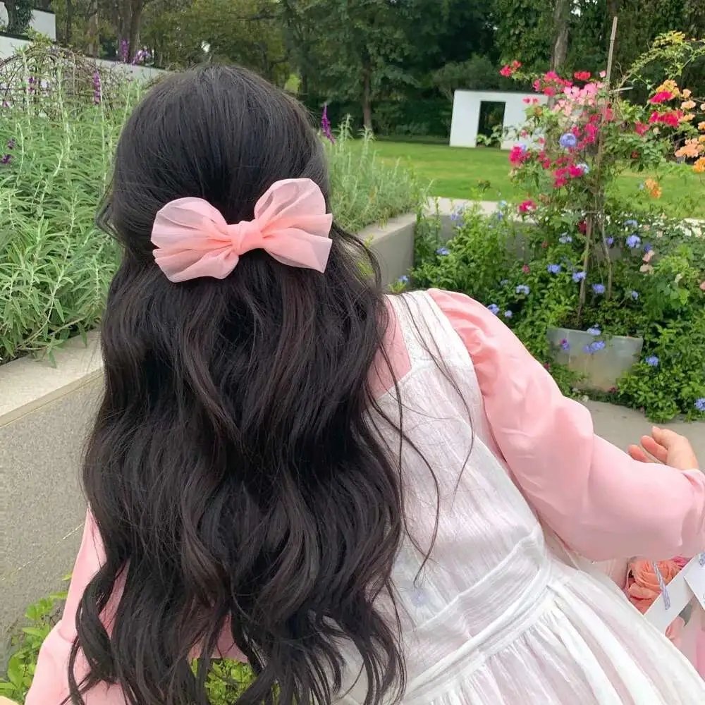 茉莉·梦妮与神奇的催眠书